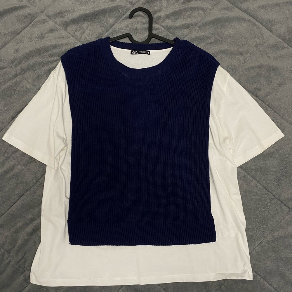 Zara Tshirt with navy knit detail